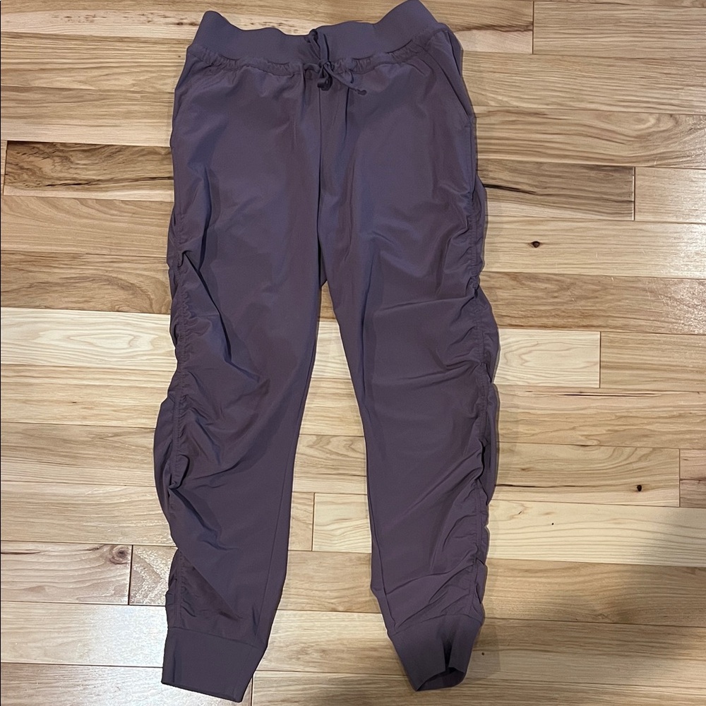 Athleta Attitude Casual Jogger Pants in Muted Purple